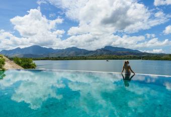 Menjangan Dynasty Resort has Balcony rooms