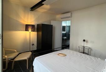 Beach Suites - by Lido Scalzone has Balcony rooms