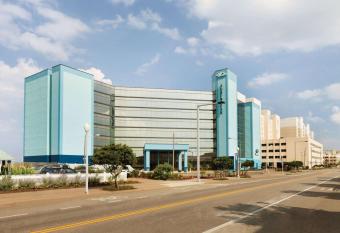 Surfbreak Virginia Beach Oceanfront Ascend Hotel Collection has Balcony rooms