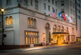 Hilton Baton Rouge Capitol Center has Balcony rooms