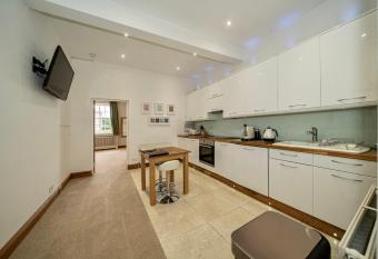 Serviced Apartments Macclesfield allows 18 year olds to book a room