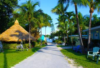 Sunset Cove Beach Resort has Balcony rooms