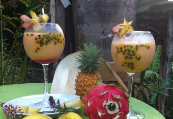 Villa CACAO has rooms with a private hot tub