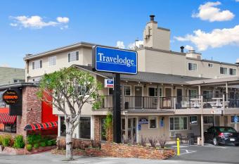 Travelodge by Wyndham San Francisco Bay allows 18 year olds to book a room