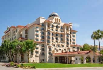 Embassy Suites by Hilton Milpitas Silicon Valley allows 18 year olds to book a room