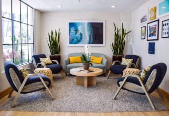 Beachside Inn allows 18 year olds to book a room