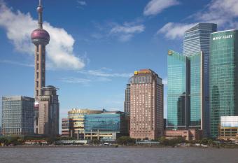 Pudong Shangri-La, Shanghai allows 18 year olds to book a room