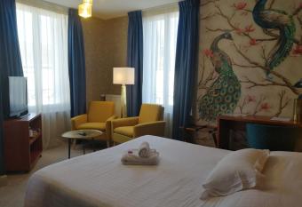 Logis H  tel Restaurant La Breche allows 18 year olds to book a room