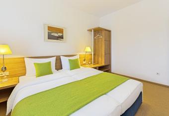 Sapia Hotel St. Fridolin allows 18 year olds to book a room