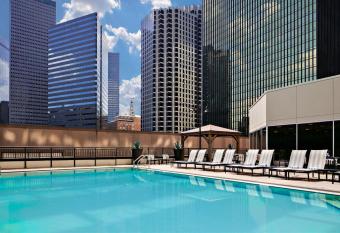 Sheraton Dallas Hotel allows 18 year olds to book a room