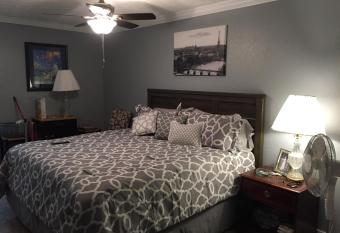 Gators Inn on the Bayou has Smoking rooms