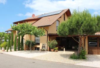 Pension Vanii has Balcony rooms