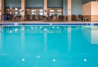 Best Western Warren Hotel has Balcony rooms