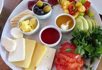 Center Hotel Baku allows 18 year olds to book a room