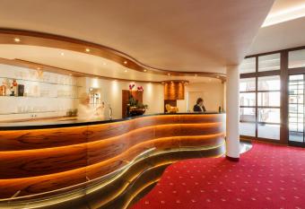 INVITE Hotel L  wen Freiburg allows 18 year olds to book a room