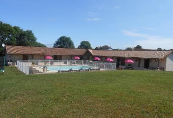 L Auberge has Balcony rooms