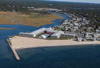 Red Jacket Beach Resort has Balcony rooms