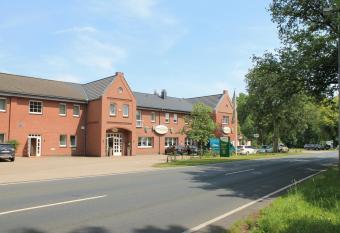 Kr  uterhotel & Restaurant Heidej  ger allows 18 year olds to book a room