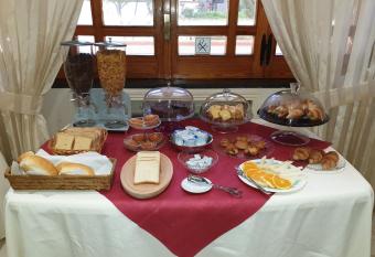 Villa Eden has Balcony rooms