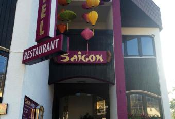 Saigon Hotel allows 18 year olds to book a room