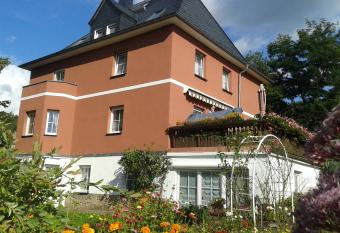 Pension Irmisch has Balcony rooms
