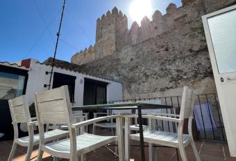 Tarifa Castillo has Balcony rooms