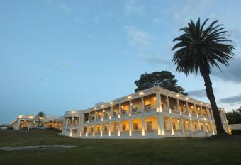 Howard Johnson Sierras Hotel y Casino Alta Gracia has Balcony rooms