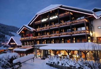 H  tel Alpina & SPA allows 18 year olds to book a room