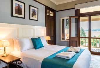 Paterson Lodge allows 18 year olds to book a room