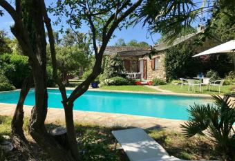 Les jardins de Foata has Balcony rooms