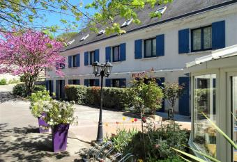 Castel Fleuri has Balcony rooms
