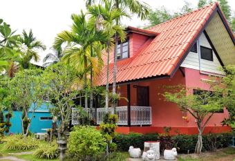 Ya Teng Homestay has Balcony rooms