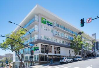 Holiday Inn Express San Diego Downtown By IHG has Balcony rooms