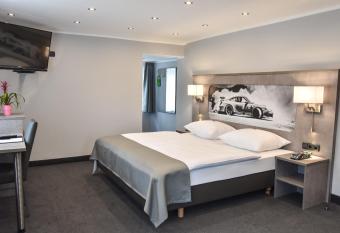 GT3 Hotel allows 18 year olds to book a room