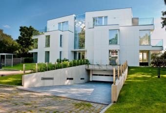 Nereus BlueApart Jurata allows 18 year olds to book a room