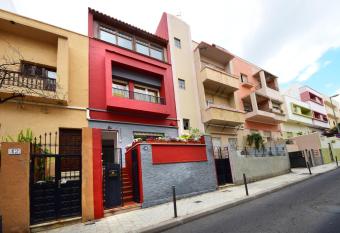 Parigi Hotel bed and Breakfast allows 18 year olds to book a room