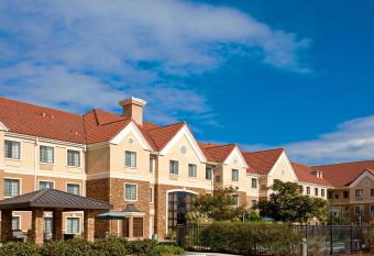 Sonesta Es Suites San Diego - Rancho Bernardo allows 18 year olds to book a room