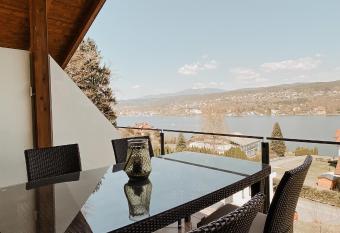 Lake View Apartment Seecorso has Balcony rooms