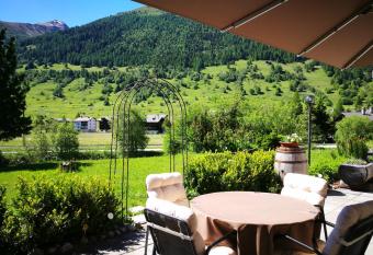 Hotel Hubertus allows 18 year olds to book a room