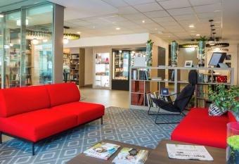 ibis Lausanne Centre allows 18 year olds to book a room