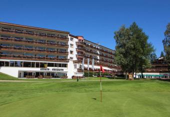 Grand H  tel du Golf & Palace has Balcony rooms