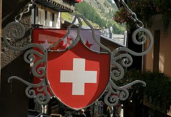 Petit Helvetia Budget Hotel has Balcony rooms