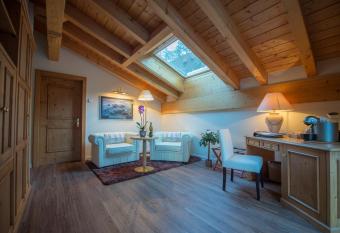 Hotel Albatros has Balcony rooms