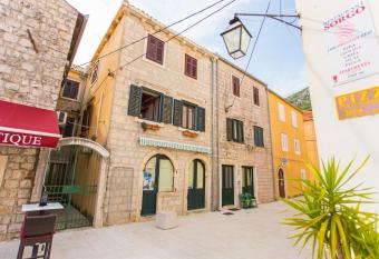 Apartments Villa Sol has Balcony rooms