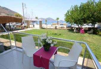 Kaya Hotel has Balcony rooms