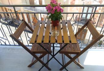 Carpe Diem Apartments has Balcony rooms