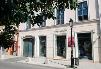 K57 Old Town Apartment allows 18 year olds to book a room