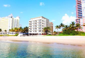 Sun Tower Hotel & Suites on the Beach has Balcony rooms