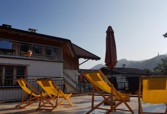 Hoamatl has Balcony rooms