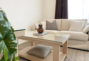 Angaston Mews Apartments allows 18 year olds to book a room